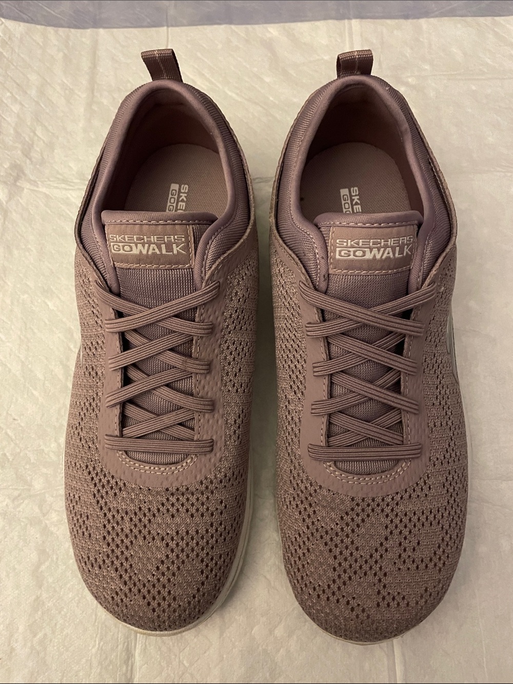 Skechers GOwalk Women’s Knit Sneakers - Plum color Sz9